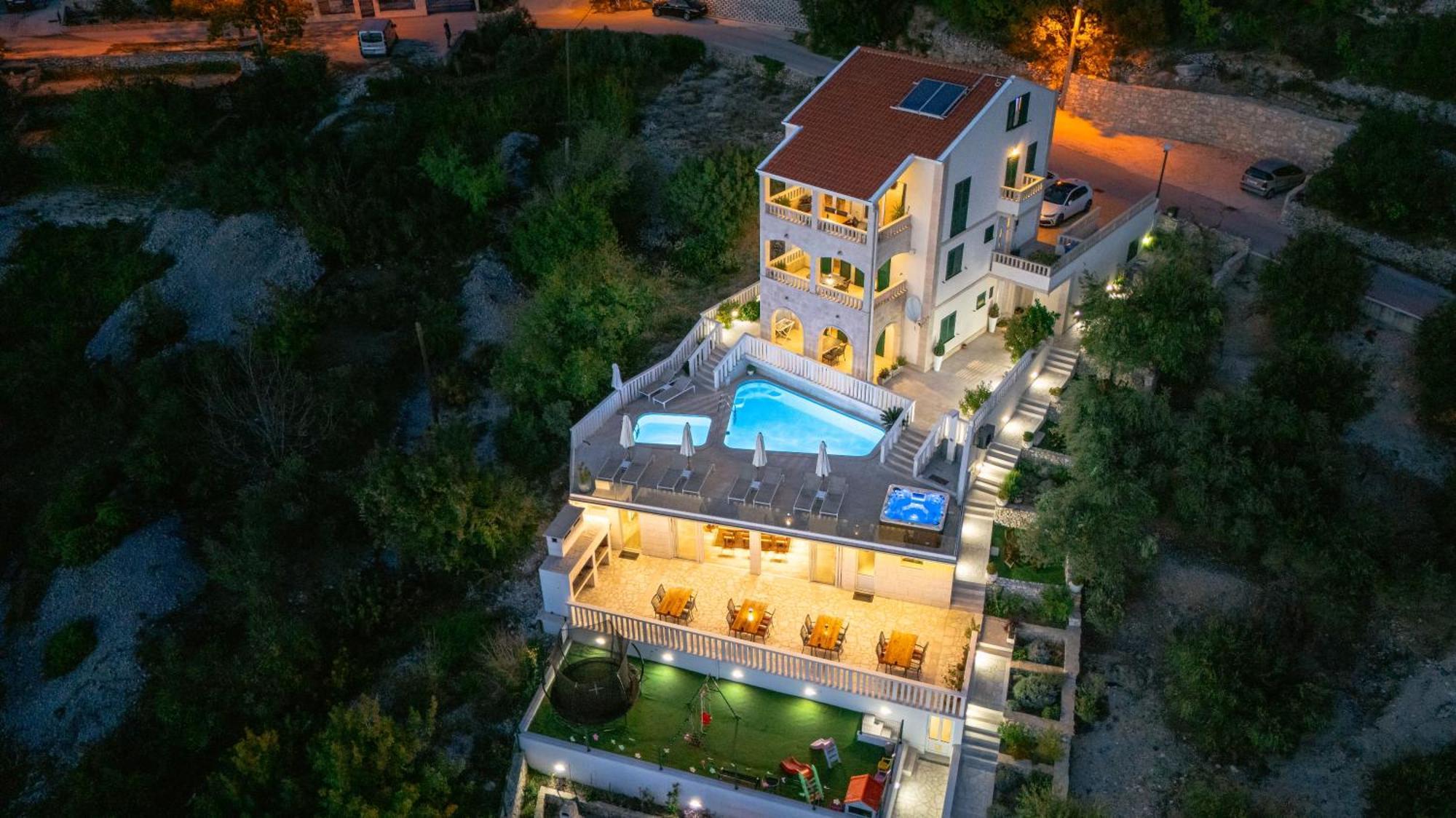 Villa Hills Makarska Exterior photo