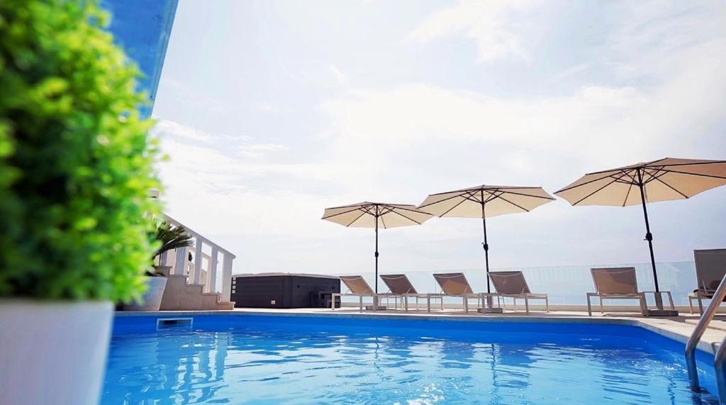 Villa Hills Makarska Exterior photo